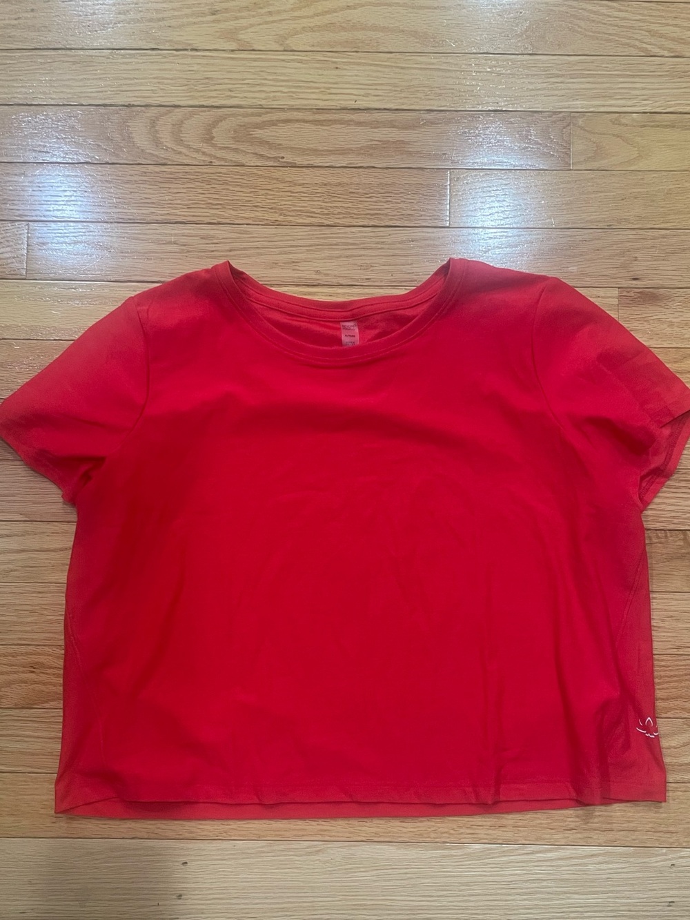 Beyond Yoga cherry red crop top